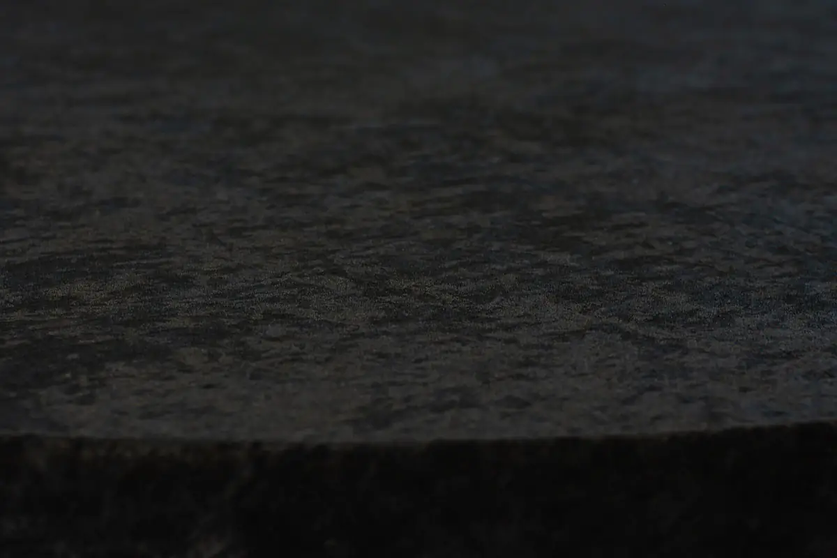 | obrus-welur-czarny_2396