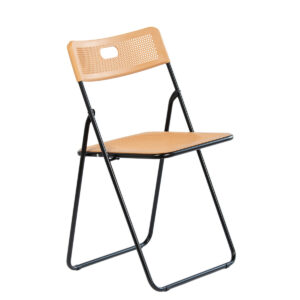 | krzeslo-skladane-plecione-min
