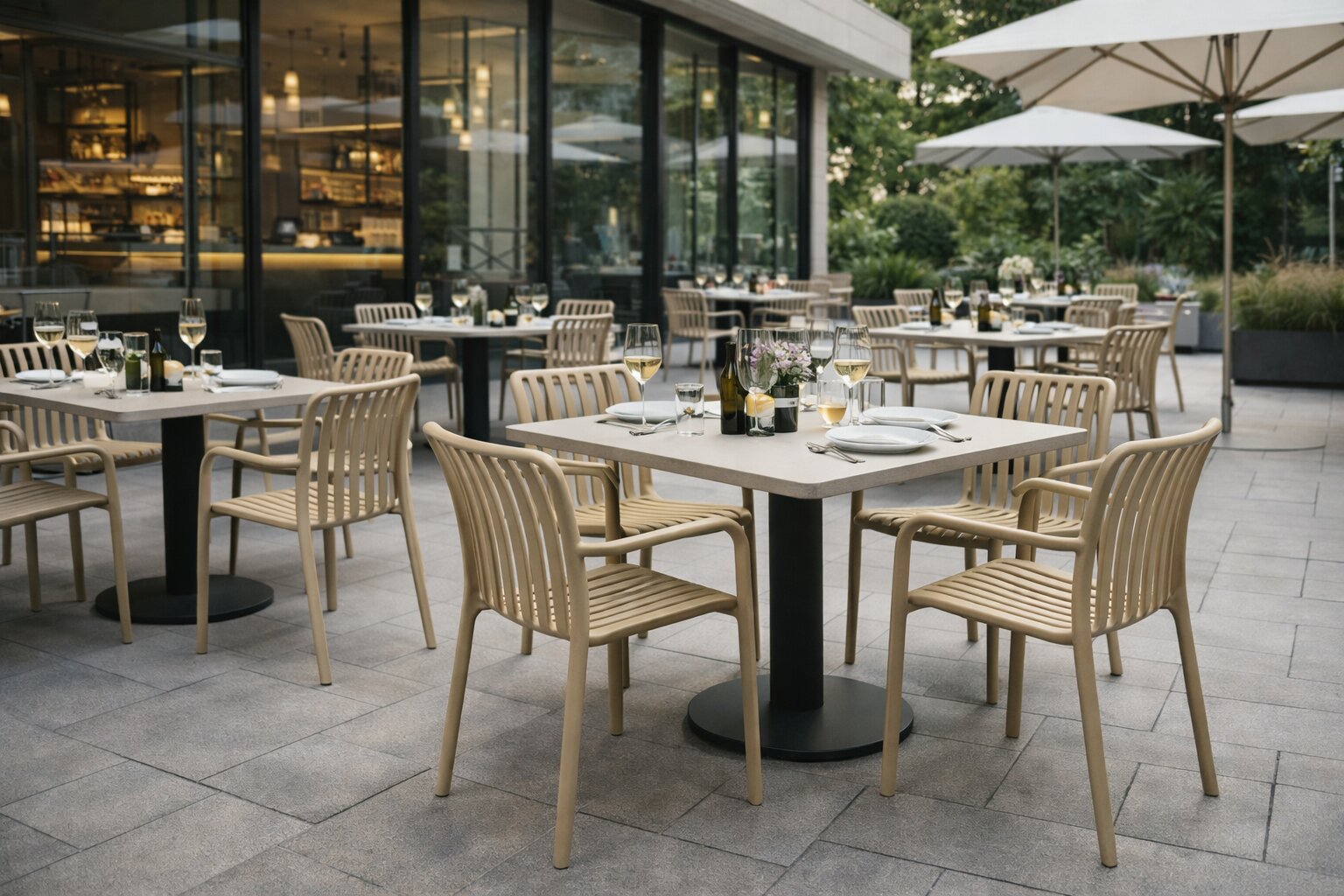 krzesło ogrodowe ażurowe aura beżowe z podłokietnikami | bankietowo.pl krzesło ogrodowe cateringowe zewnętrzne aura beżowe