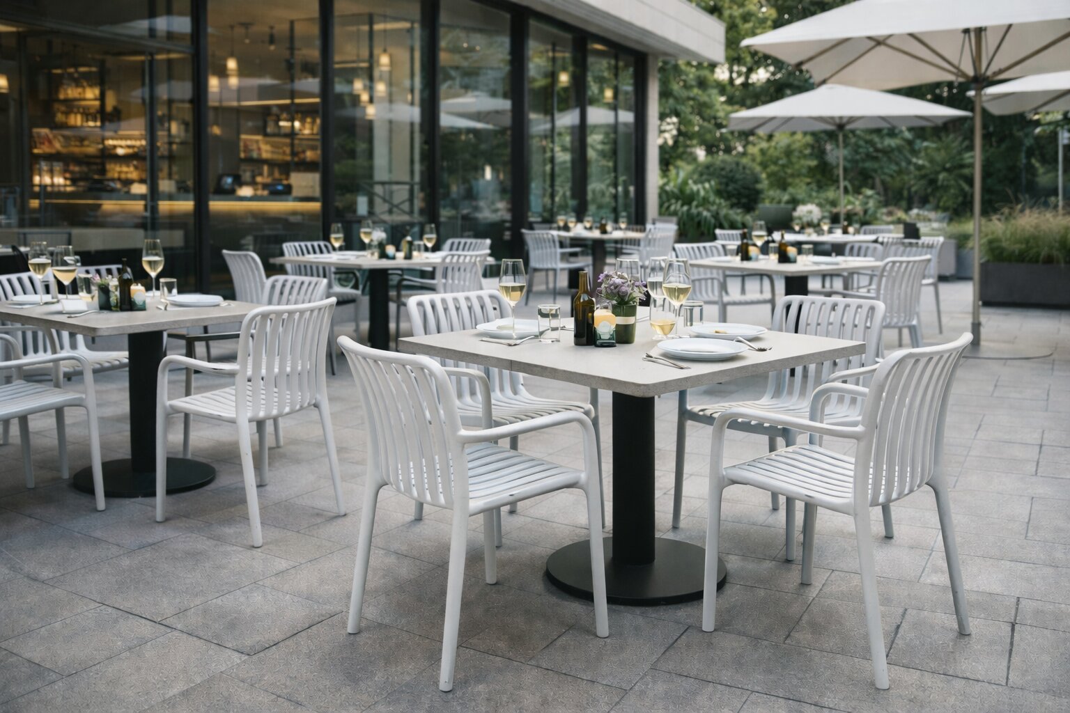 krzesło ogrodowe ażurowe aura białe z podłokietnikami | bankietowo.pl krzesło ogrodowe cateringowe zewnętrzne aura białe