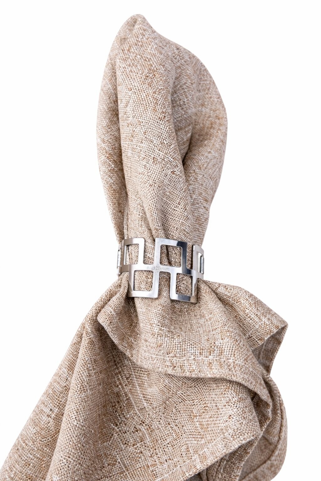 obręcz do serwetek stalowa – srebrna model: 0827-arp | bankietowo.pl | Beżowa serwetka z metalowym pierścieniem