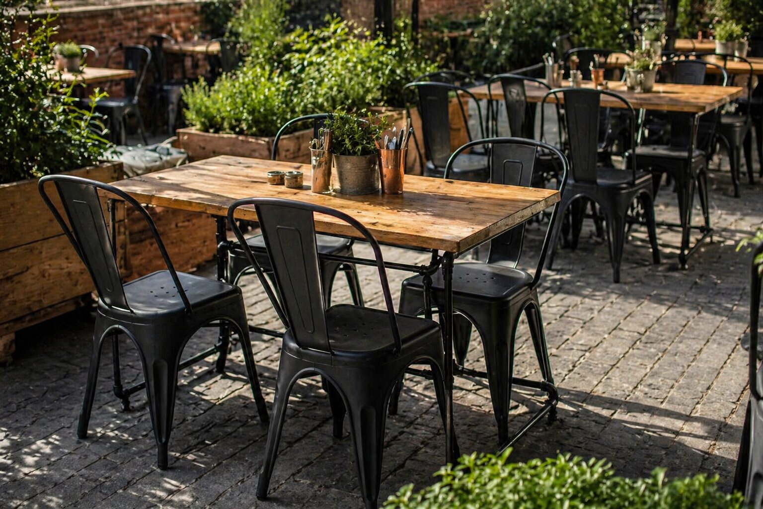 krzesło kawiarniane loftowe metro pp – czarne | bankietowo.pl | krzeslo-metro-realizacja