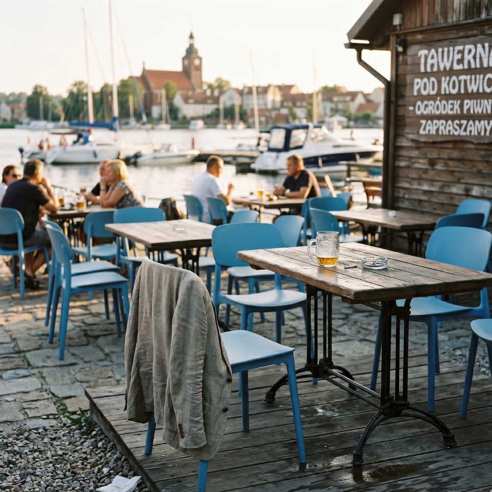 krzesło kawiarniane ogrodowe linea niebieskie | bankietowo.pl | krzeslo-ogrodowe-kawiarniane-linea-niebieskie-realizacja