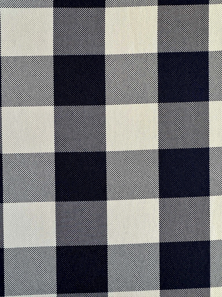 obrus na stół „krata włoska” 240×160 cm biało-niebieski | bankietowo.pl | obrus-krata-wloska-granatowo-bialy-0822-ARP-szczegoly 2